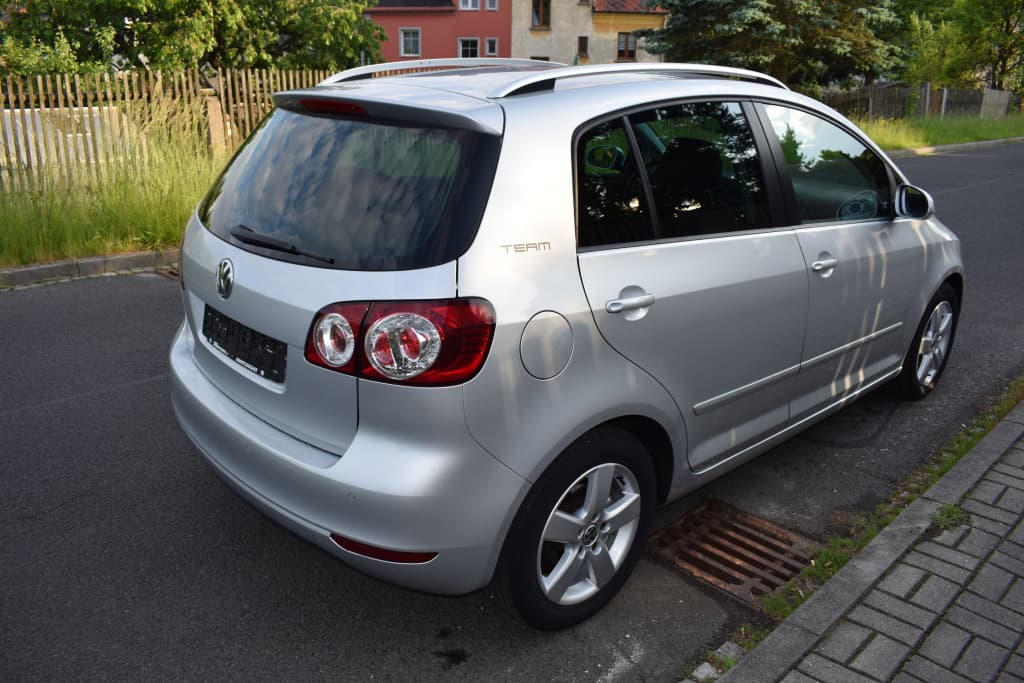 2010 Volkswagen GOLF - 4
