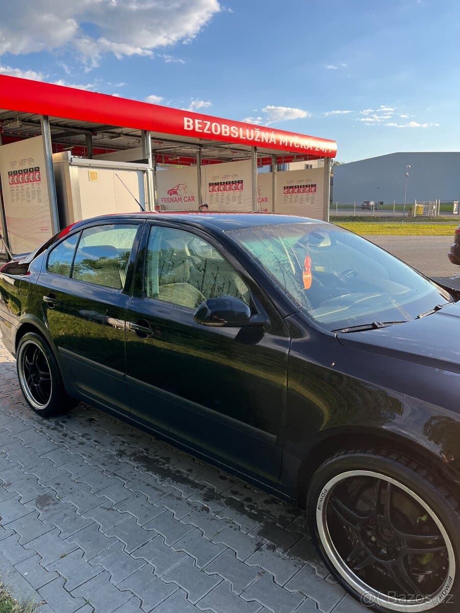Škoda OCTAVIA - 4