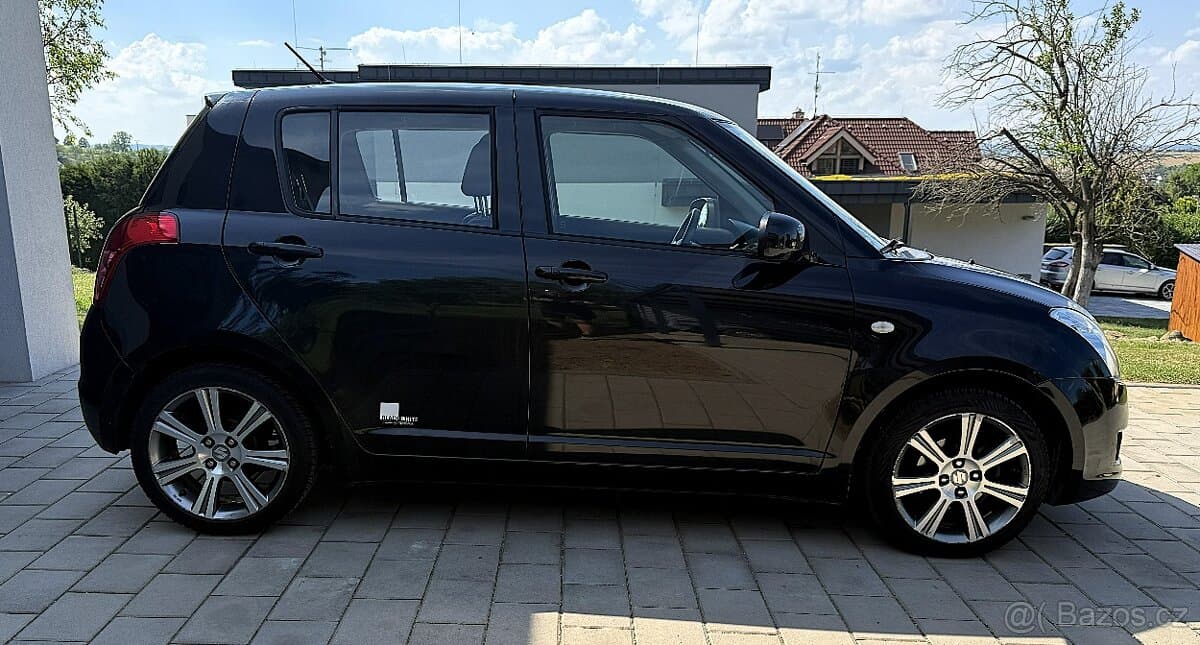 2009 Suzuki SWIFT - 4