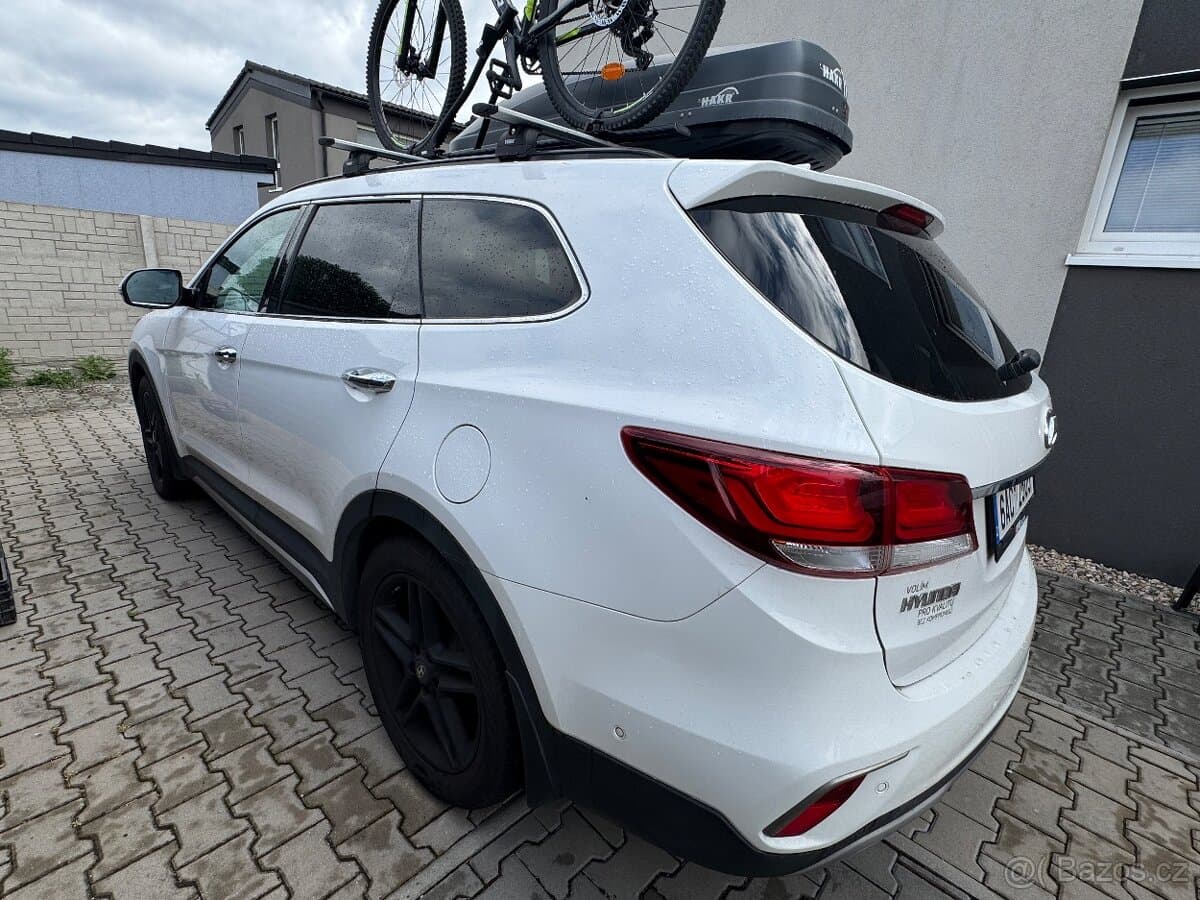 2017 Hyundai SANTA FE - 4