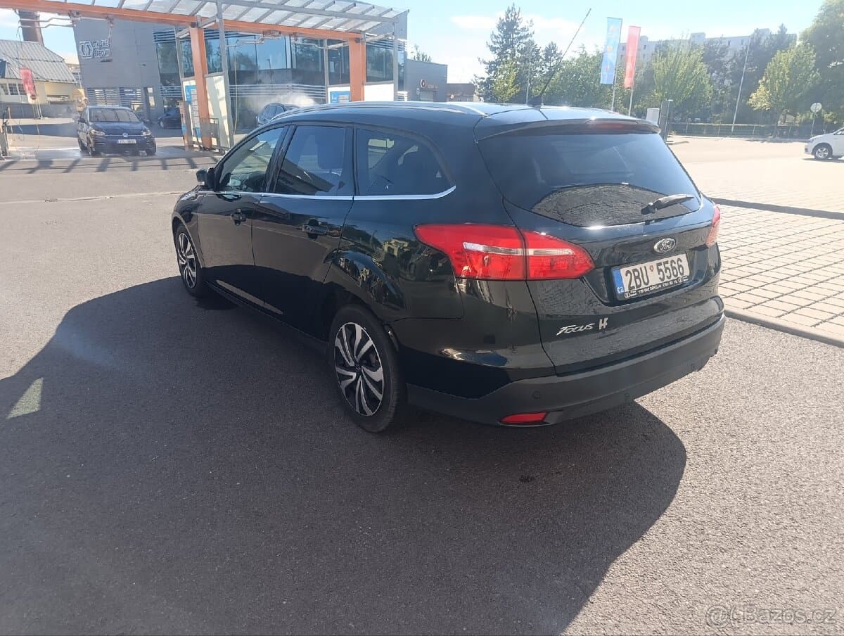2015 Ford FOCUS - 4