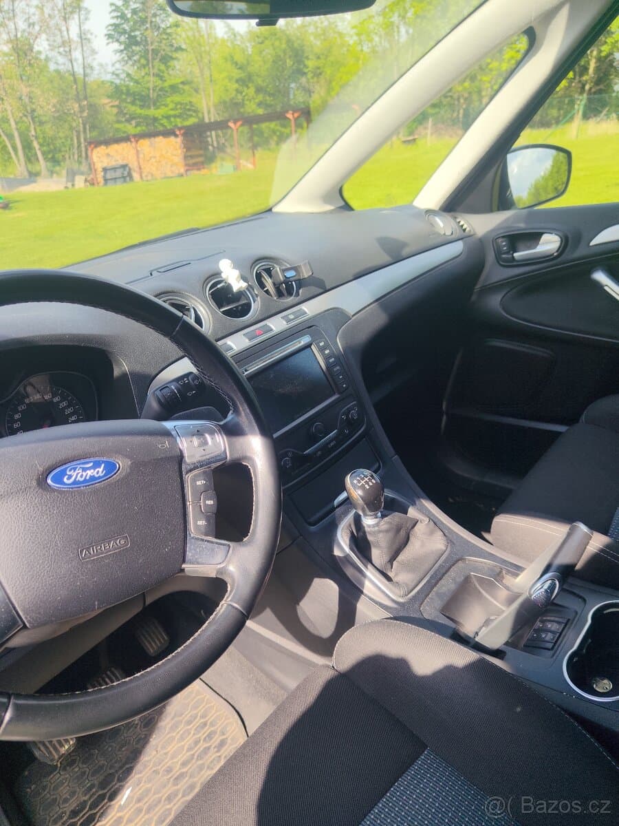 2014 Ford S-MAX - 4