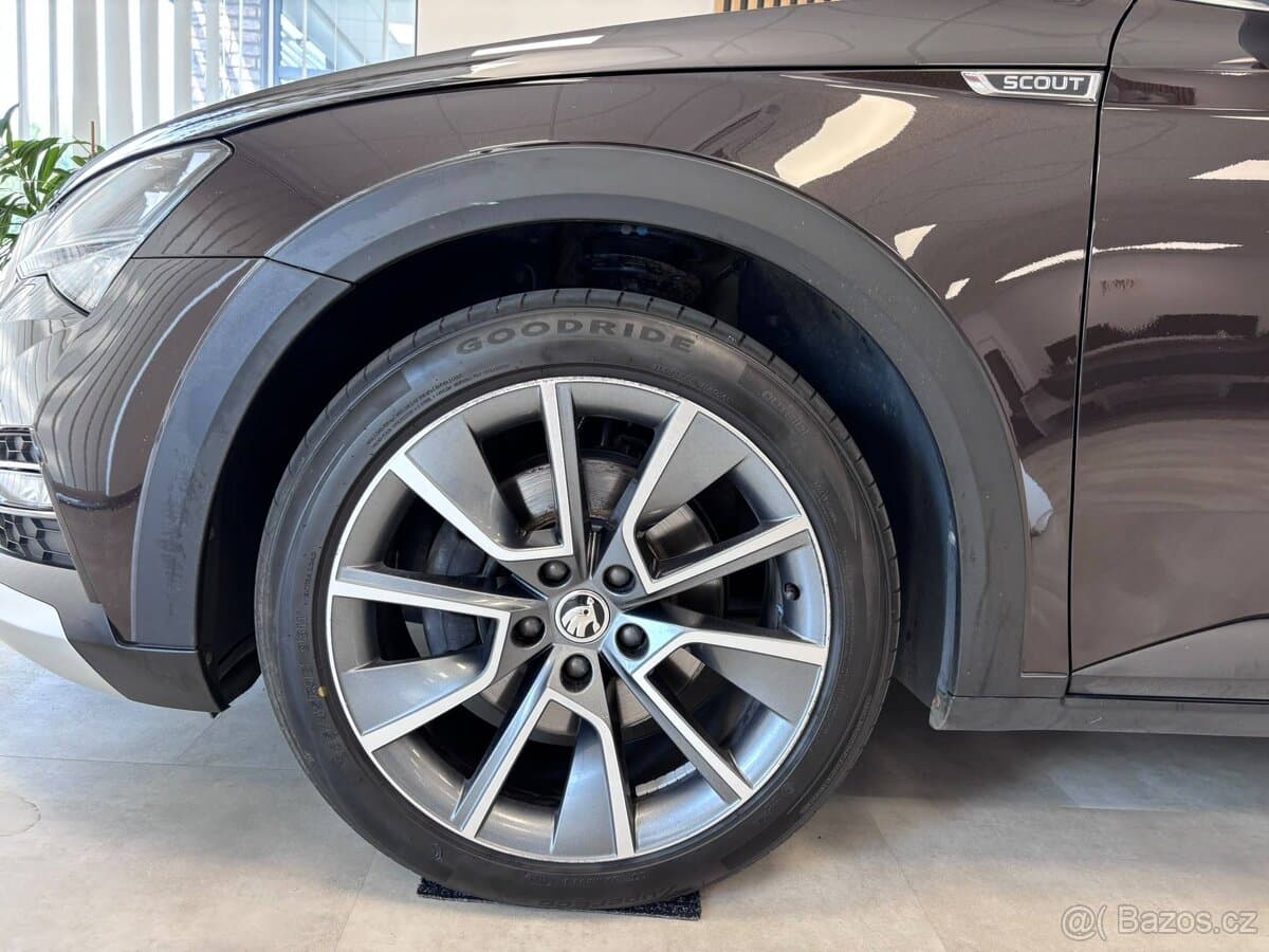 Škoda SUPERB - 4
