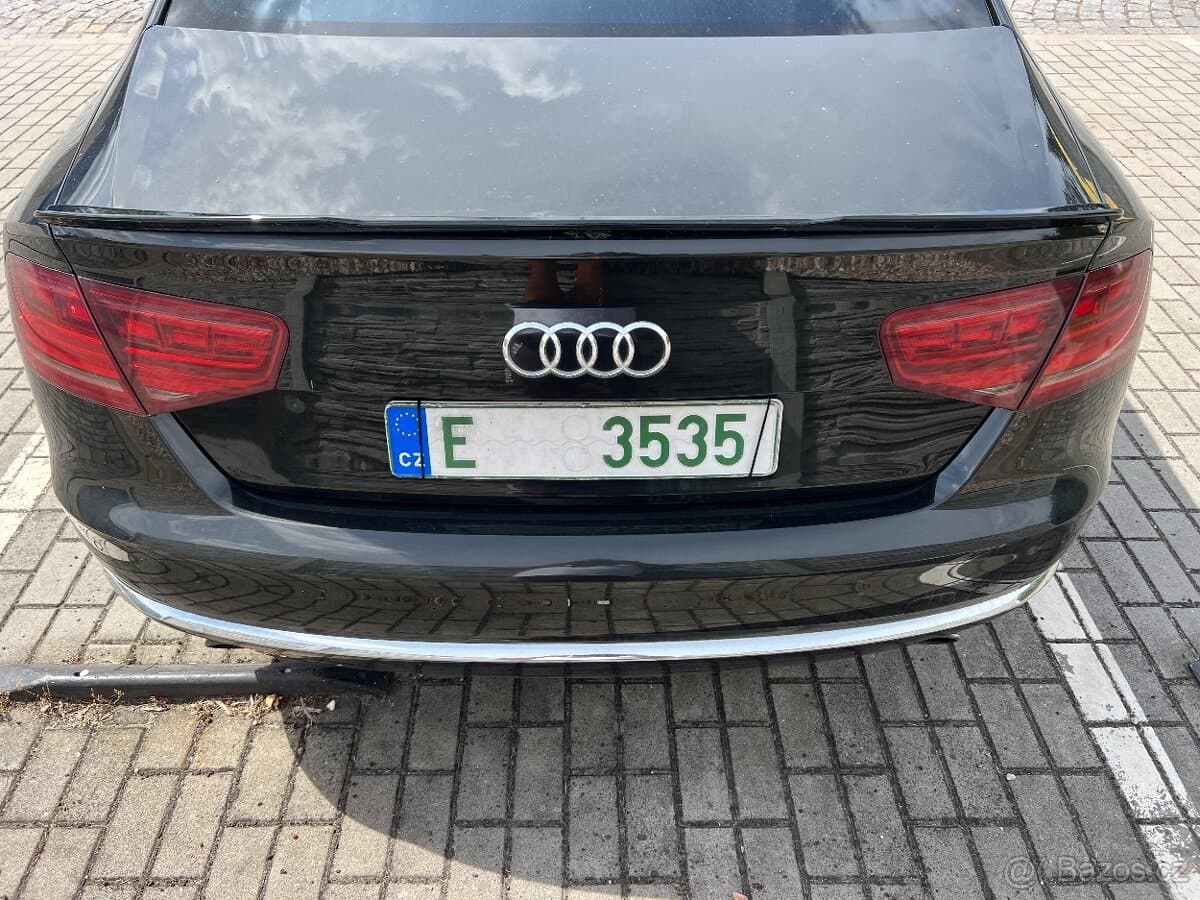 2010 Audi A8 - 4