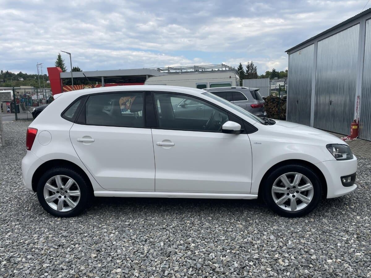 2010 Volkswagen POLO - 4