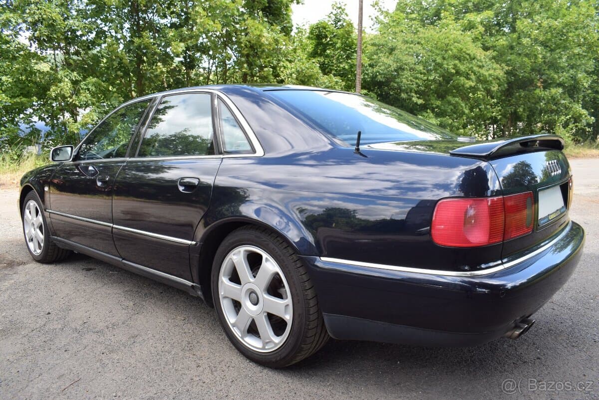 2001 Audi S8 - 4