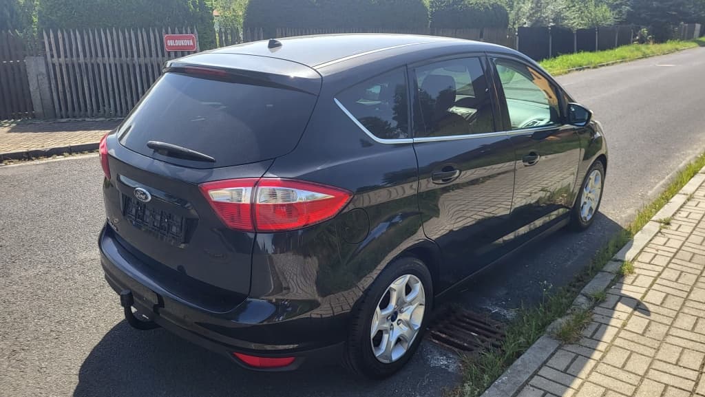2011 Ford C-MAX - 4