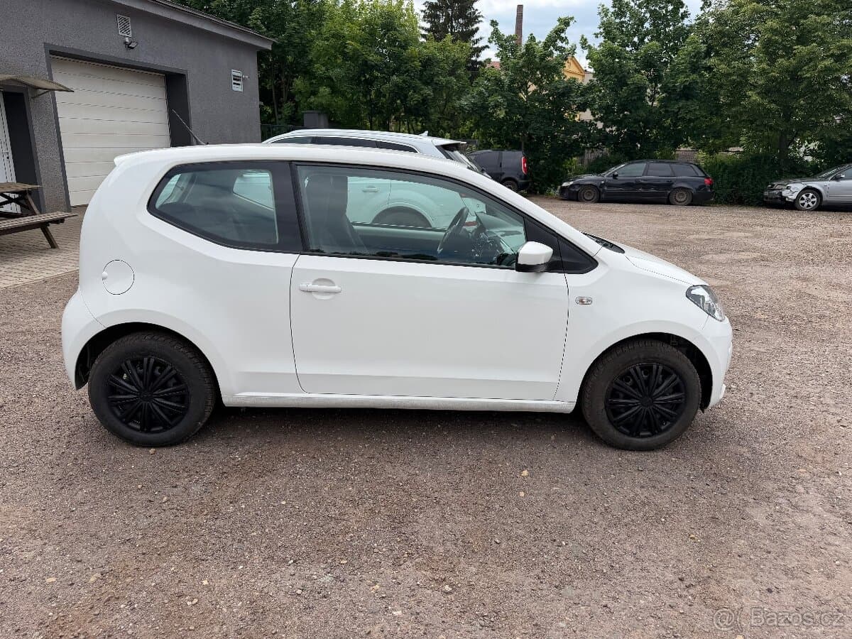 2014 Volkswagen UP! - 4
