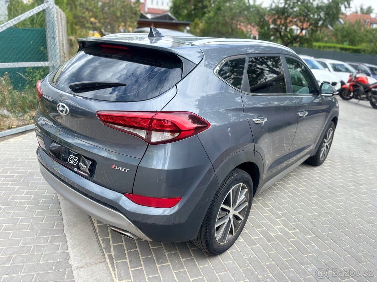 2017 Hyundai TUCSON - 4