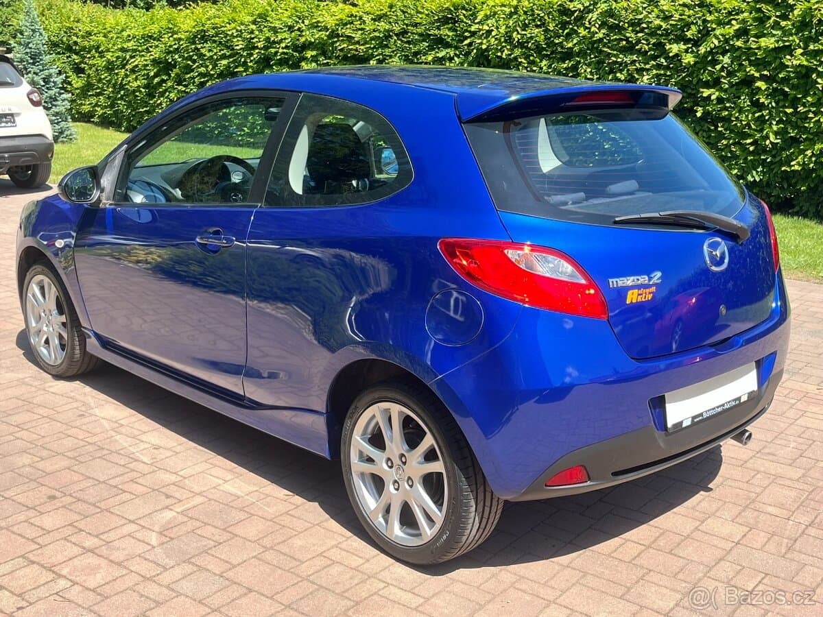 2010 Mazda 2 - 4