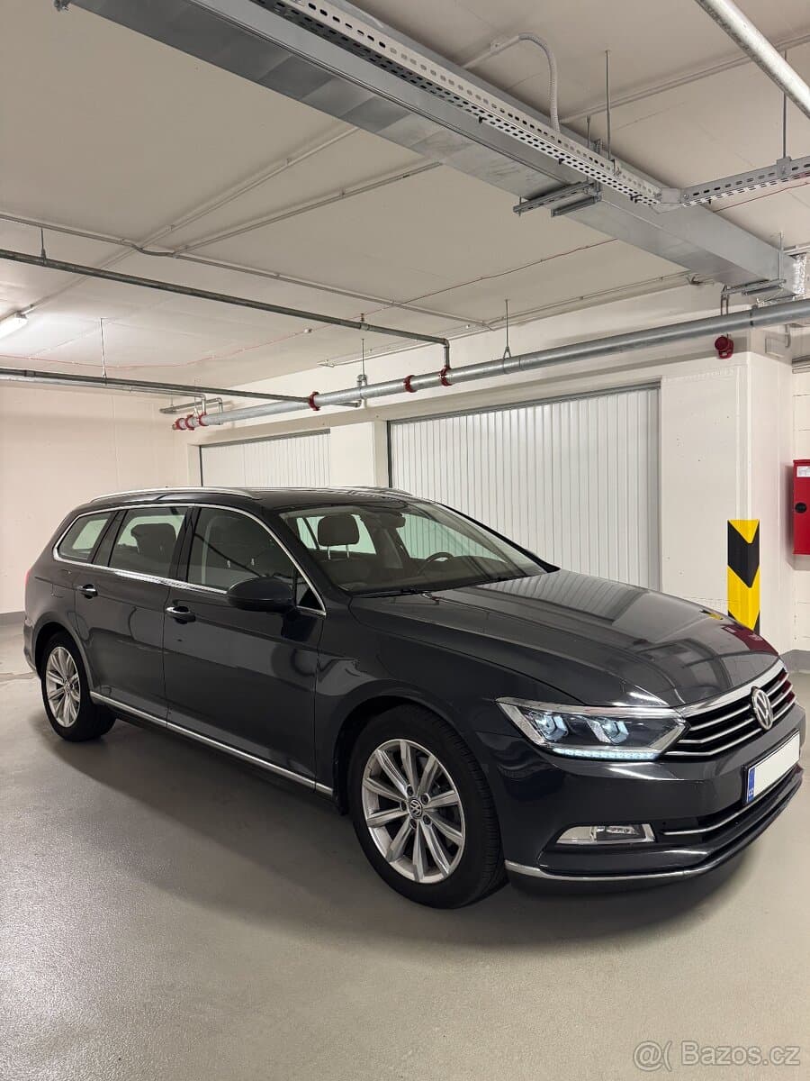 2016 Volkswagen PASSAT - 4