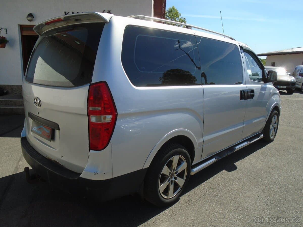 2009 Hyundai H-1 - 4