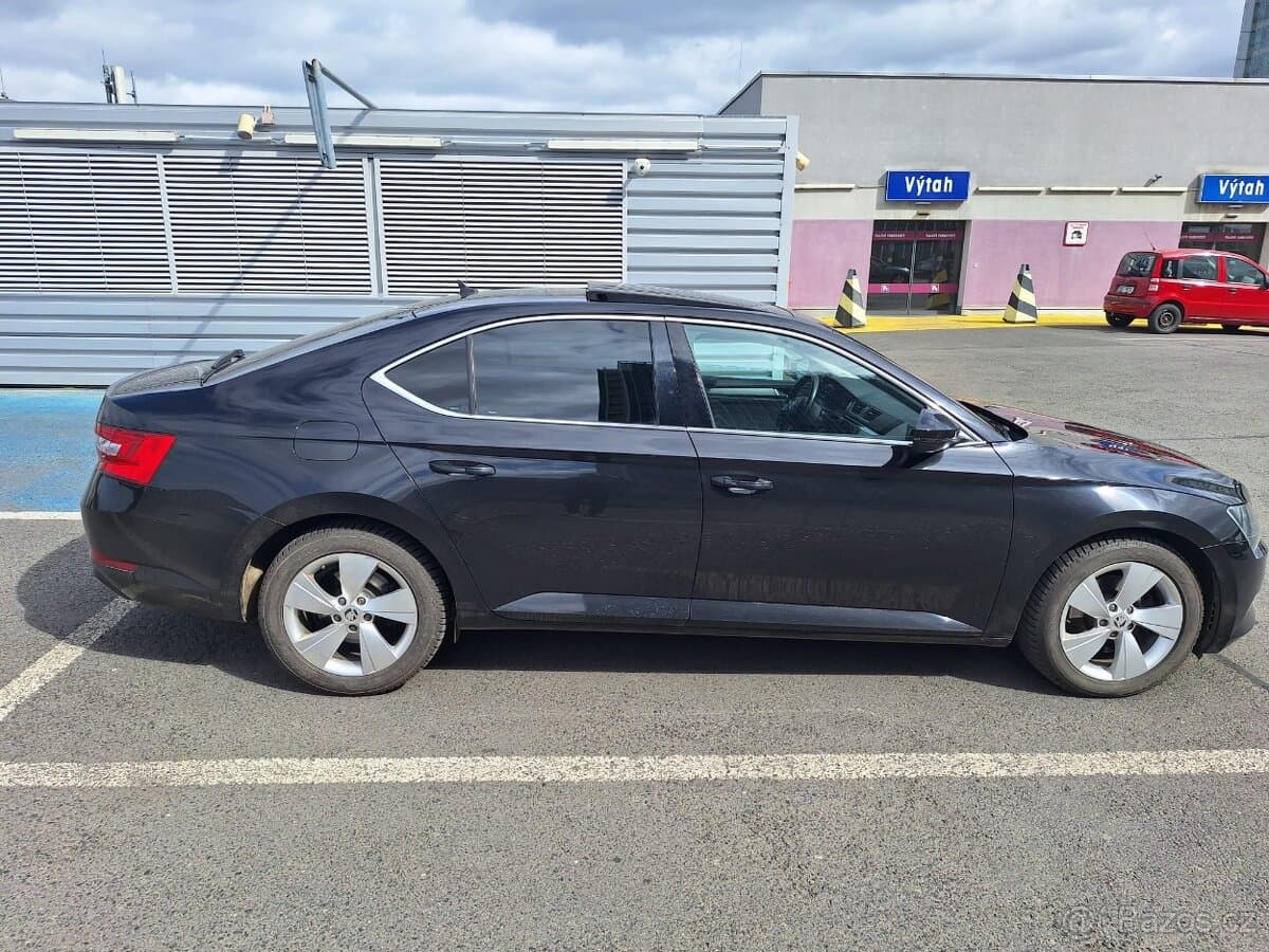 2017 Škoda SUPERB - 4