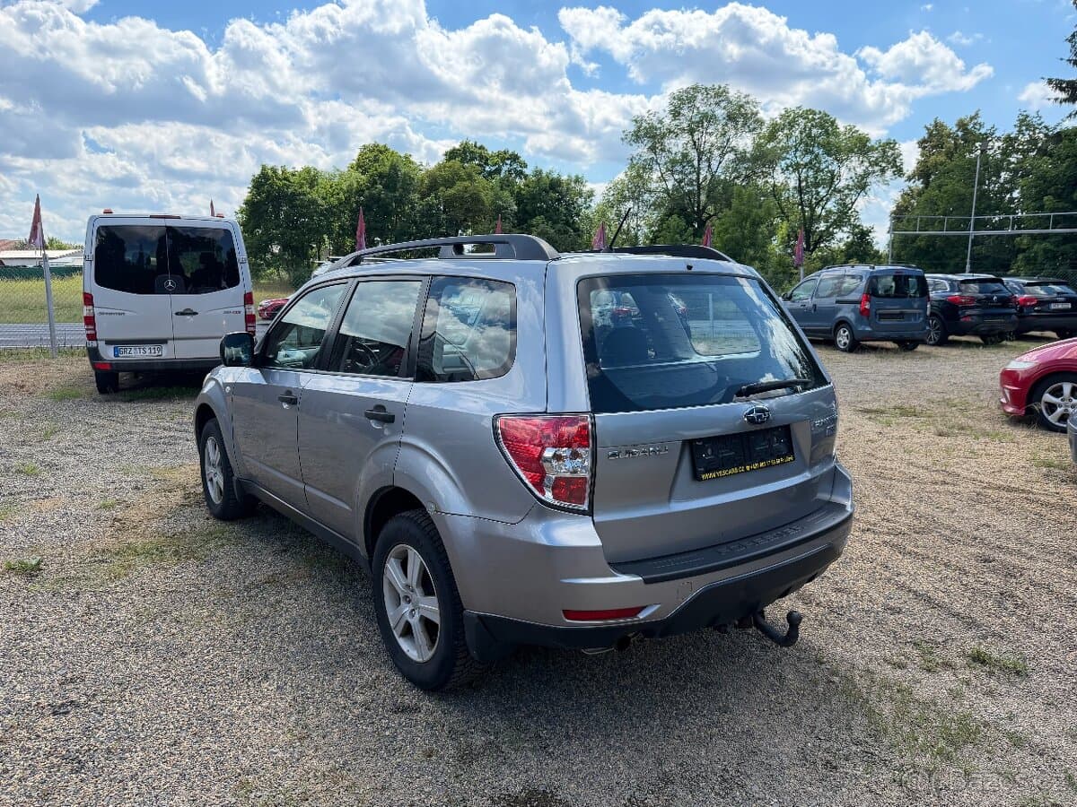 2011 Subaru FORESTER - 4