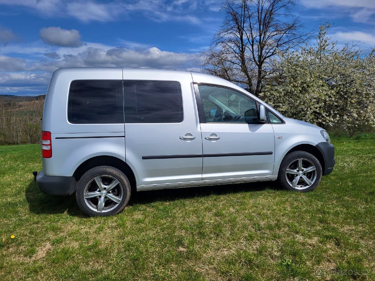 2011 Volkswagen CADDY - 4