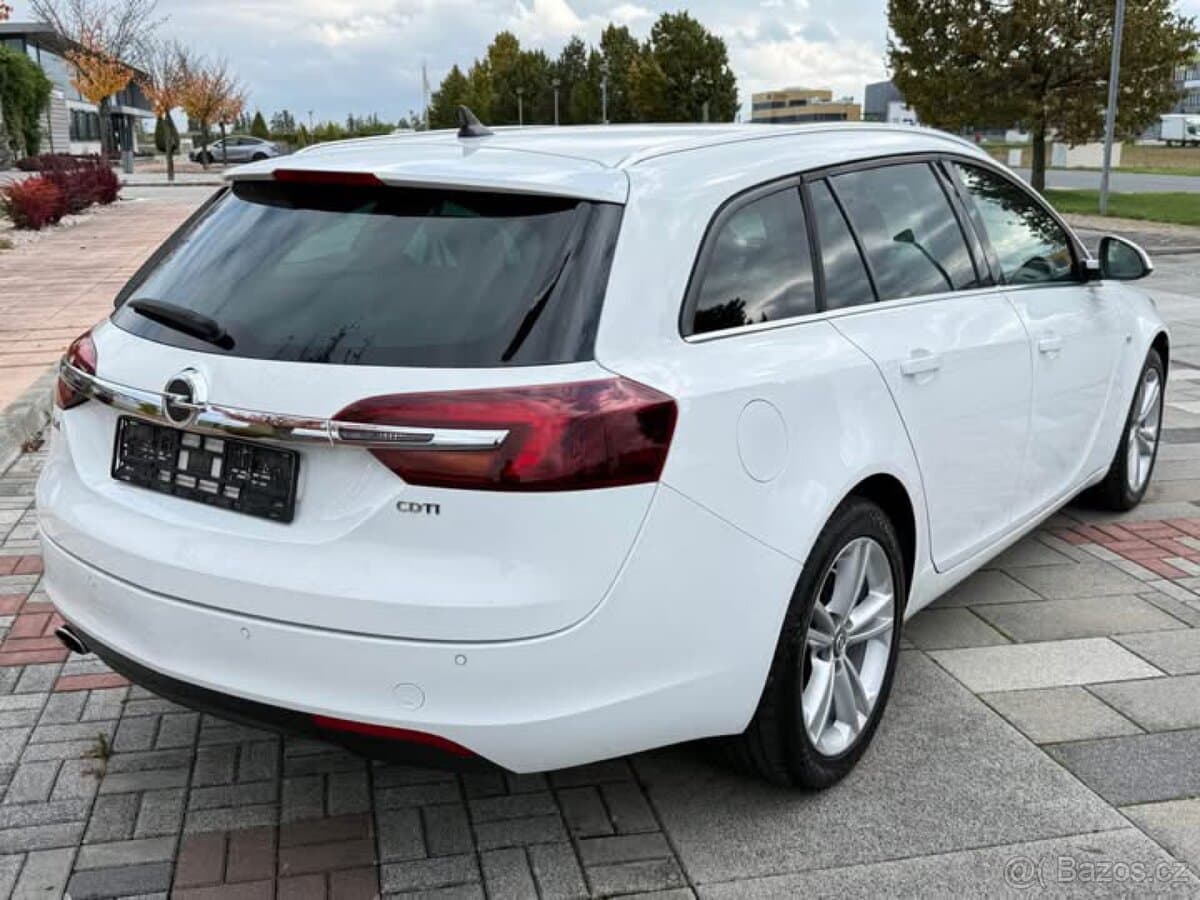 2015 Opel INSIGNIA - 4
