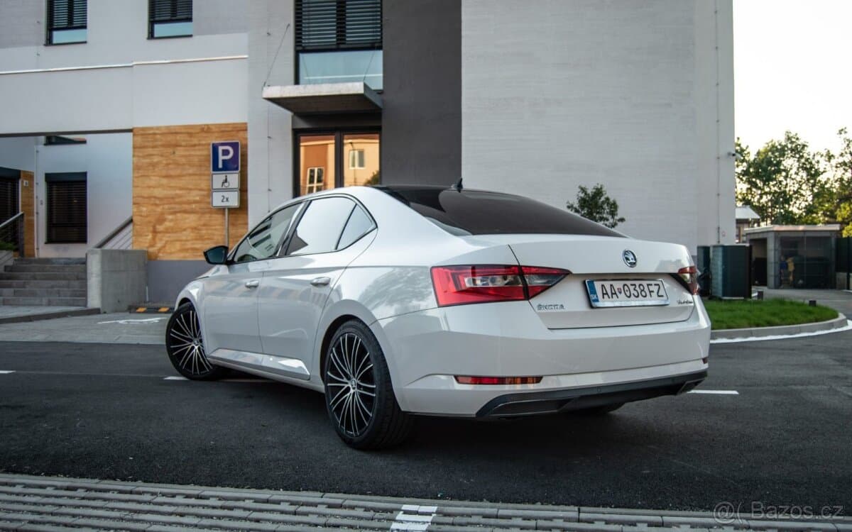 2016 Škoda SUPERB - 4
