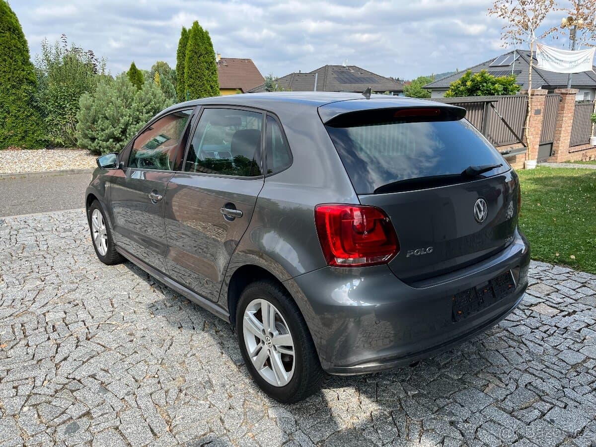 2012 Volkswagen POLO - 4