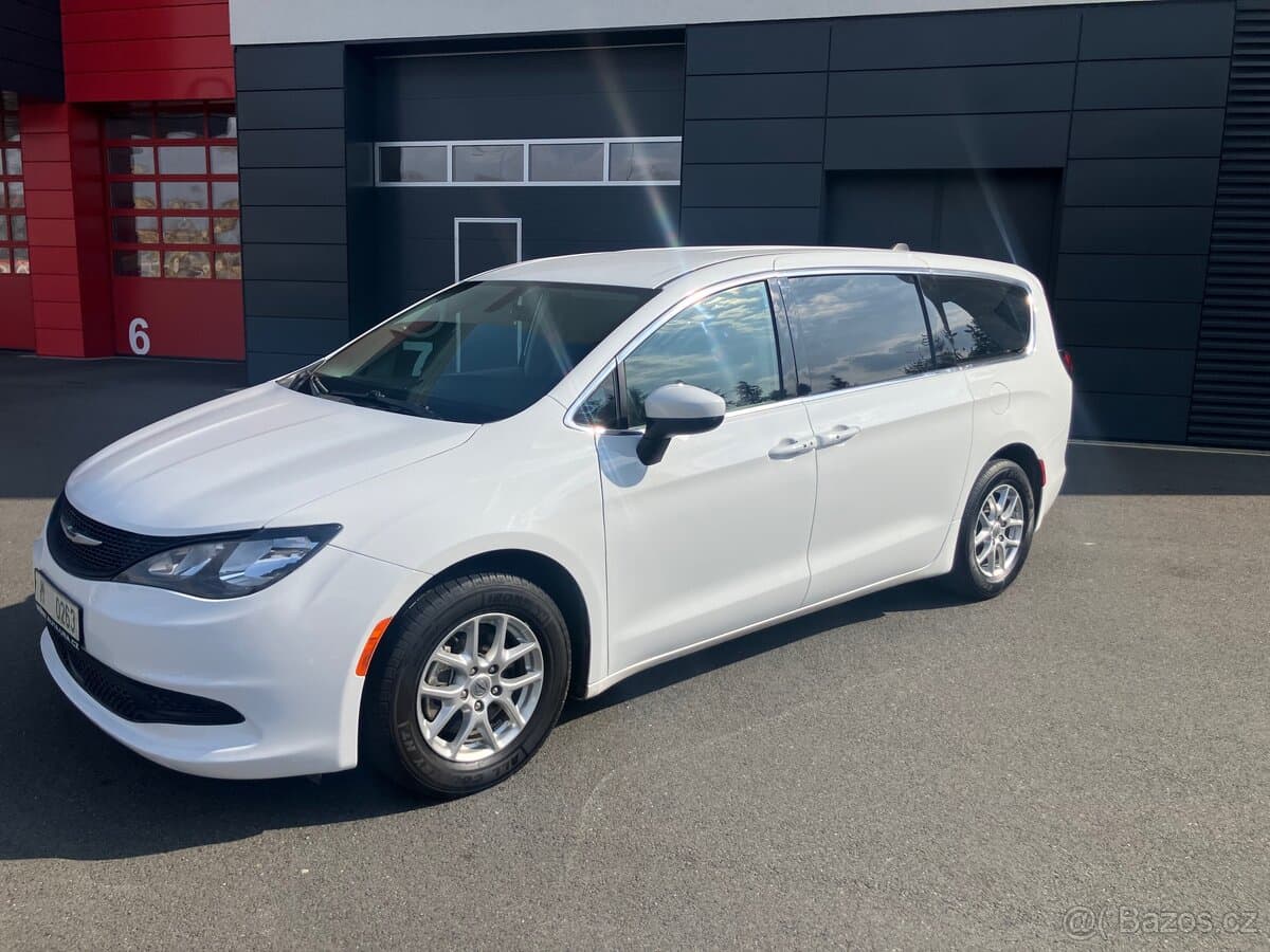 2022 Chrysler PACIFICA - 4