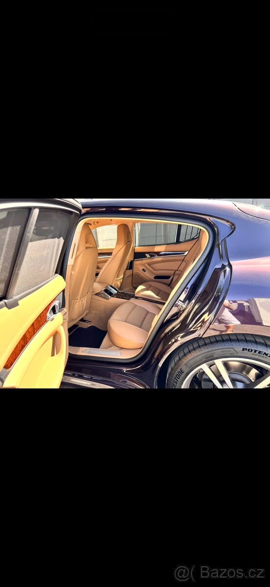 2011 Porsche PANAMERA - 5