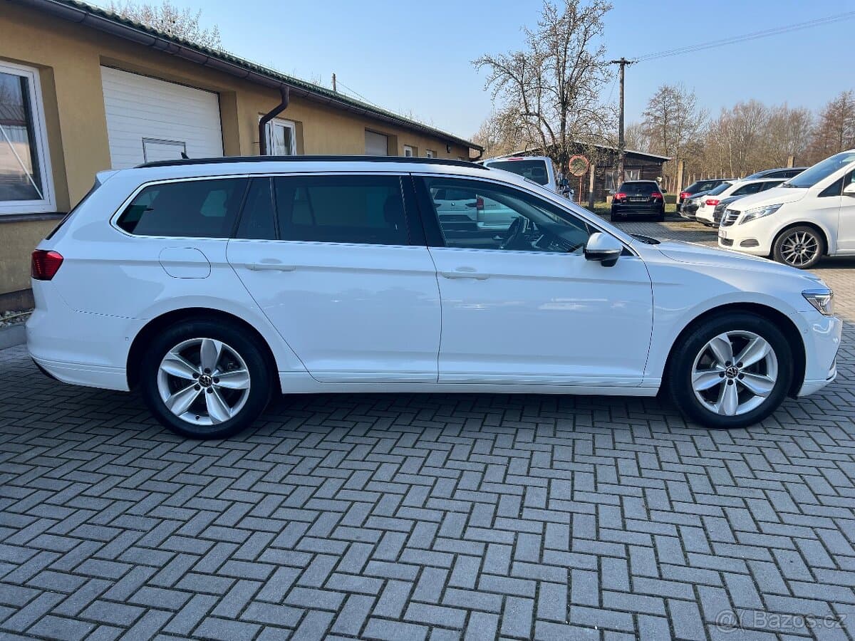 2021 Volkswagen PASSAT - 5