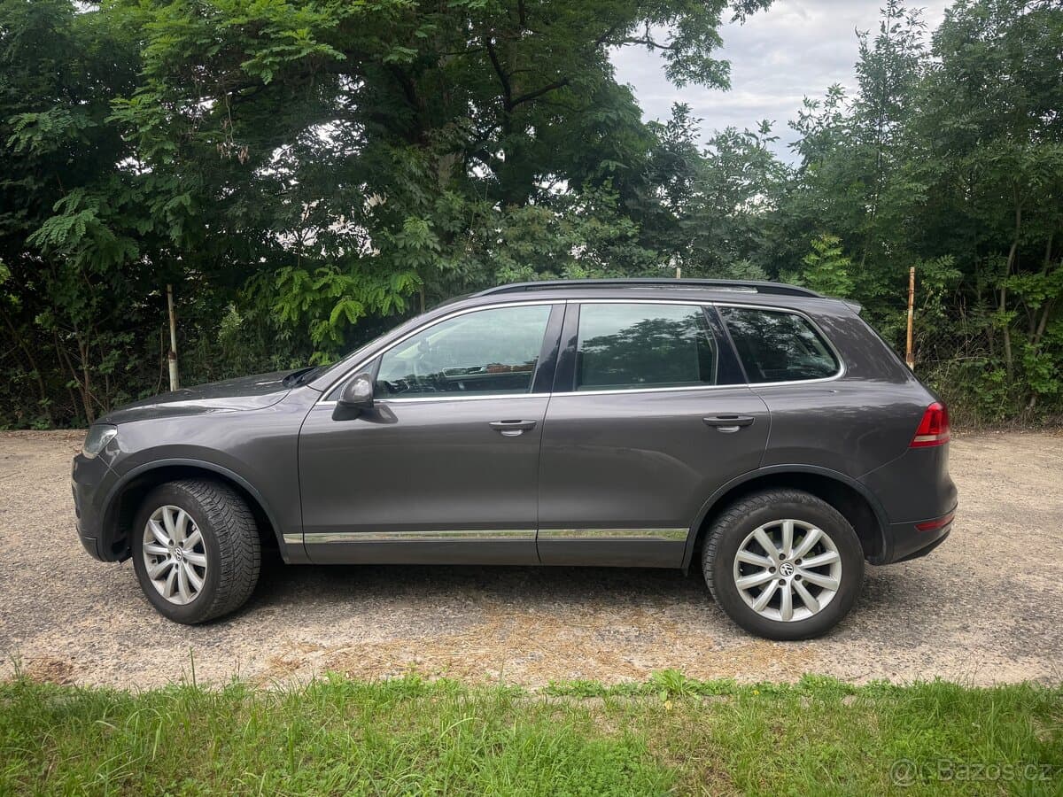 2010 Volkswagen TOUAREG - 5