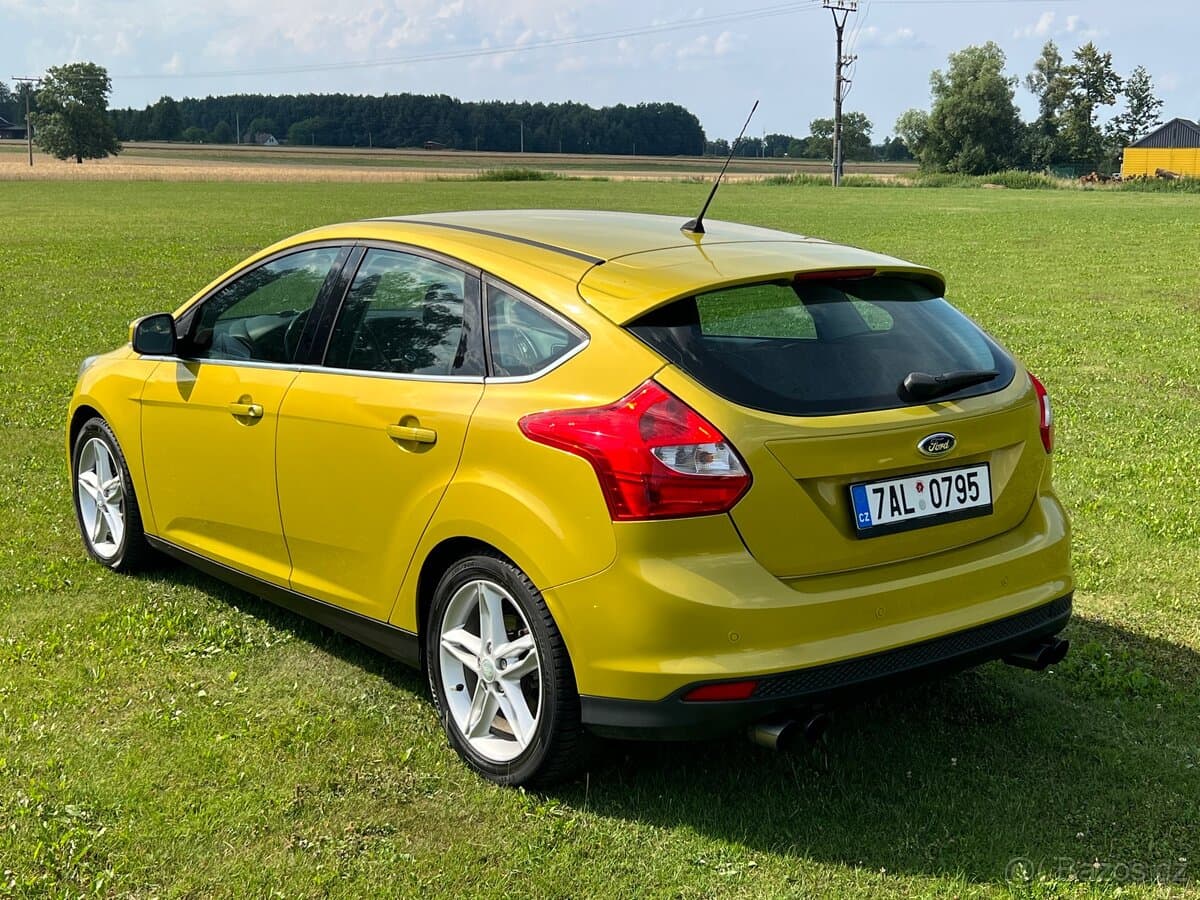 2011 Ford FOCUS - 5