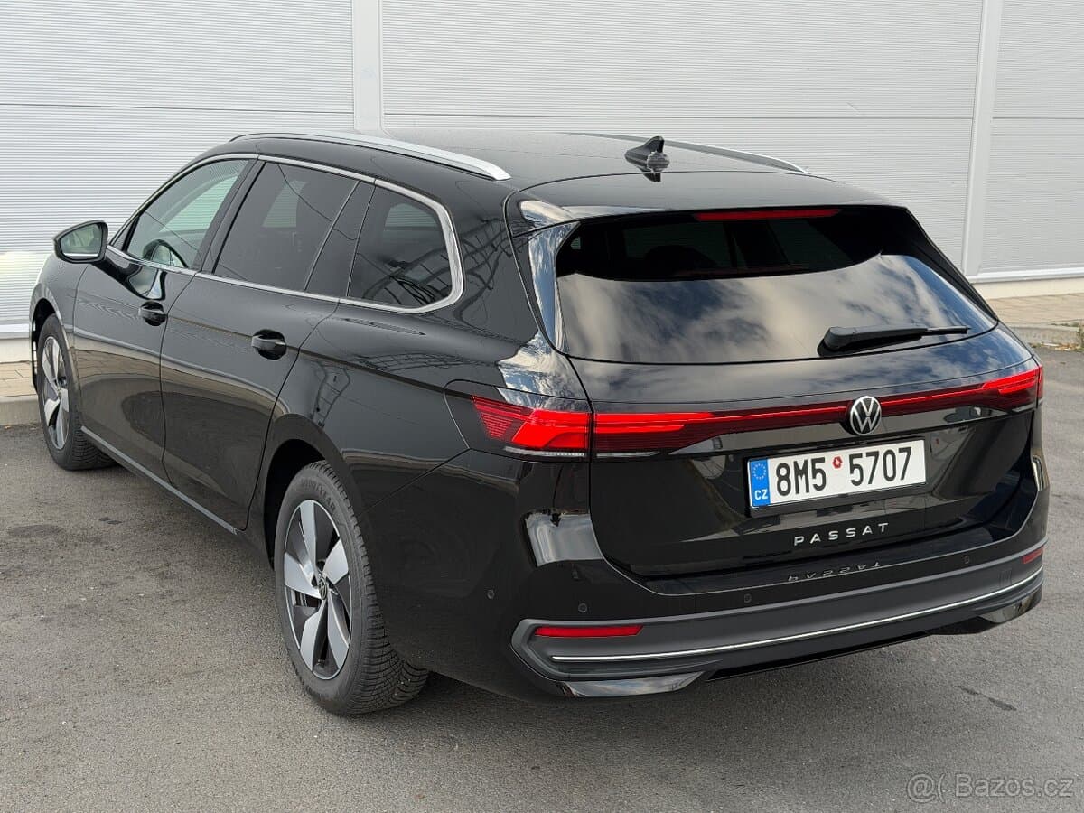 2024 Volkswagen PASSAT - 5