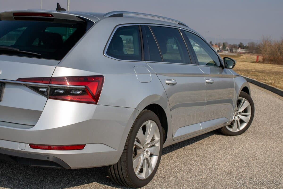 2020 Škoda SUPERB - 5