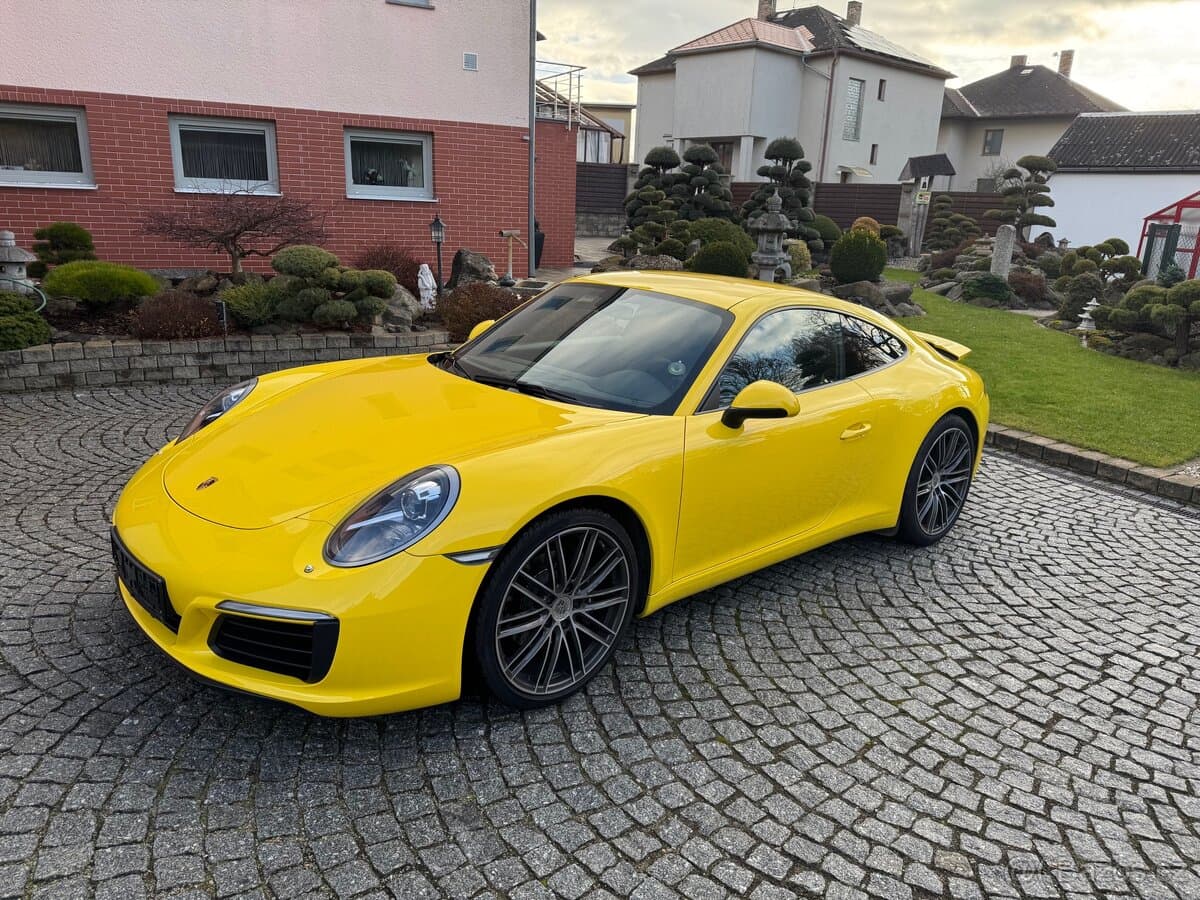 2017 Porsche 911 - 5