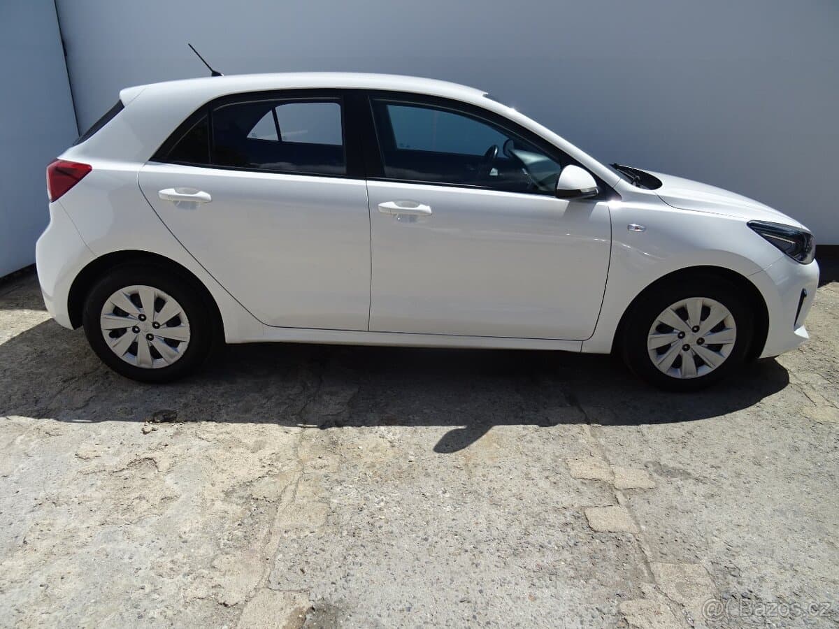 2019 Kia RIO - 5