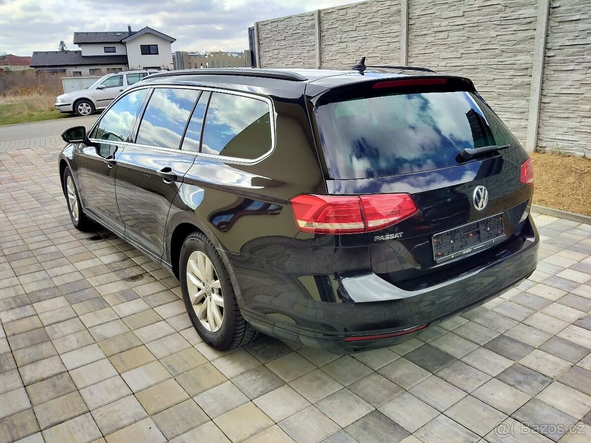 2016 Volkswagen PASSAT - 5