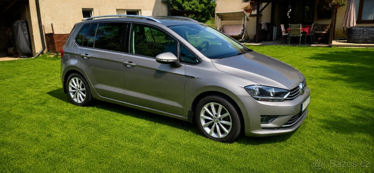Volkswagen GOLF - 5