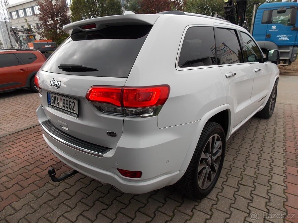 2018 Jeep CHEROKEE - 5