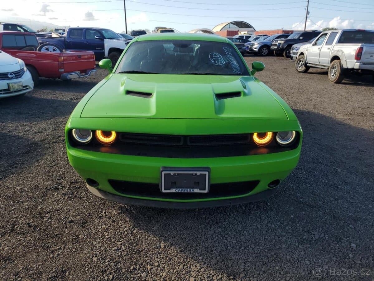 2017 Dodge CHALLENGER - 5