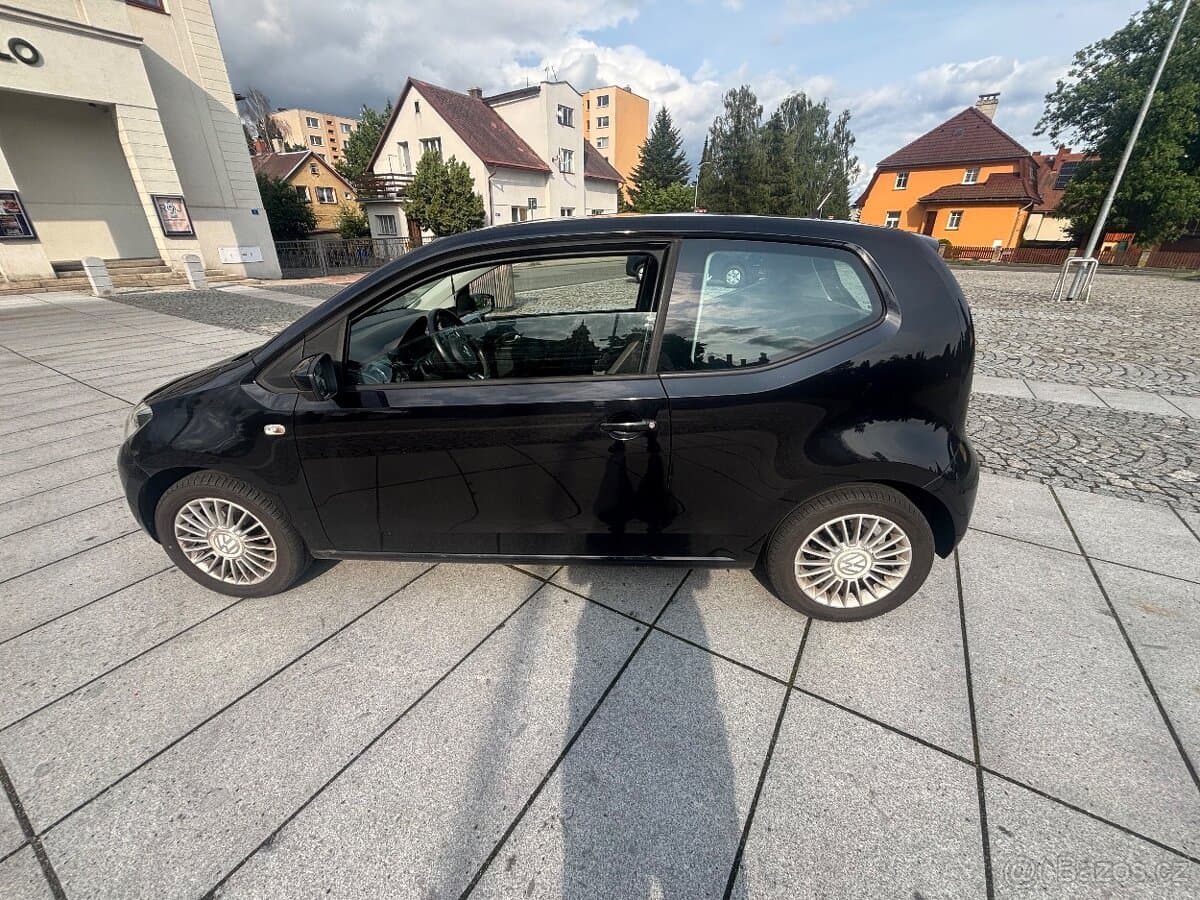 Volkswagen UP! - 5
