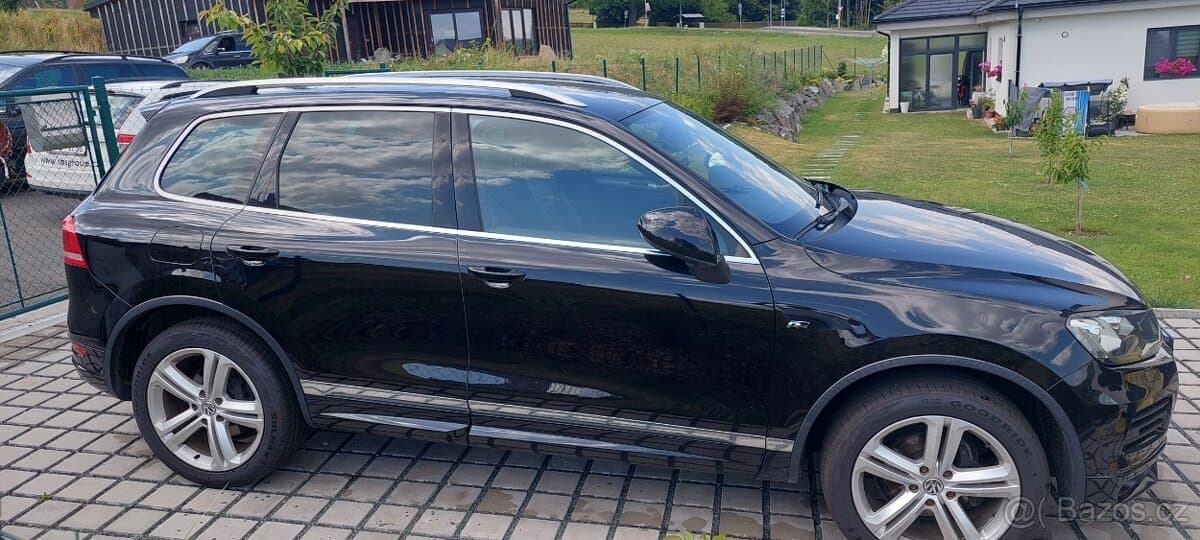 2012 Volkswagen TOUAREG - 5