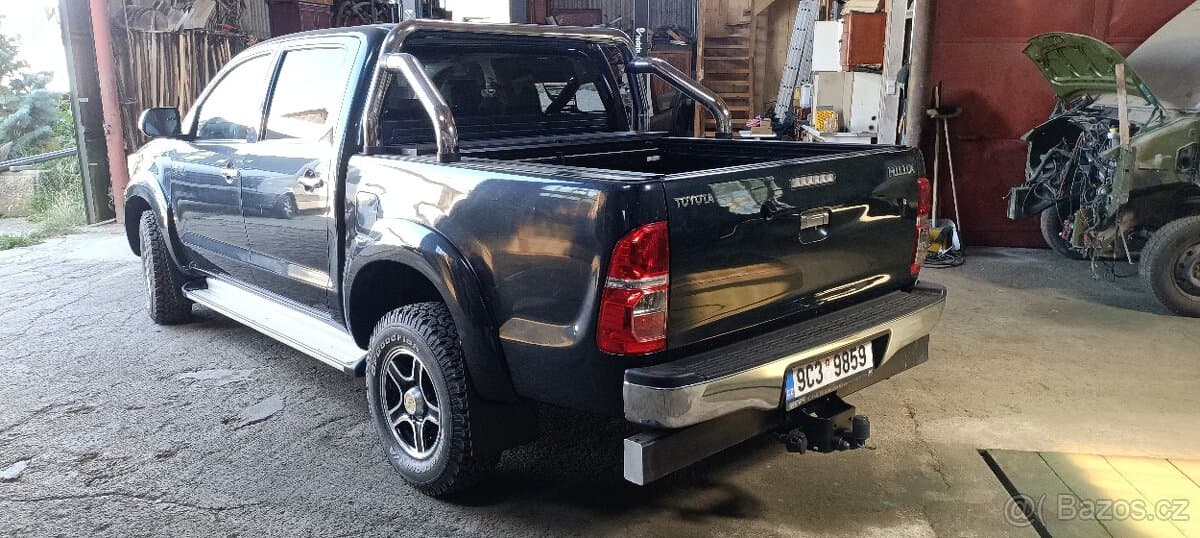 2013 Toyota HILUX - 5