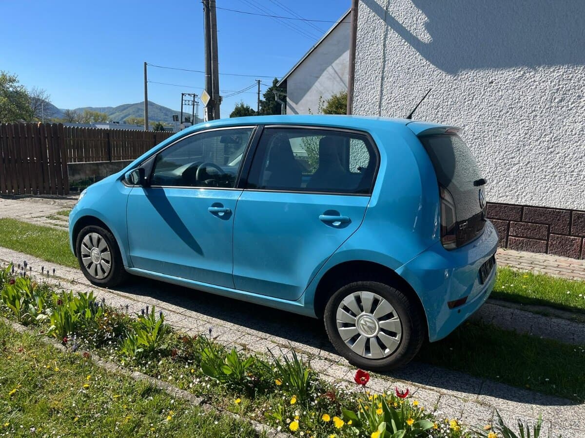 2017 Volkswagen UP! - 5