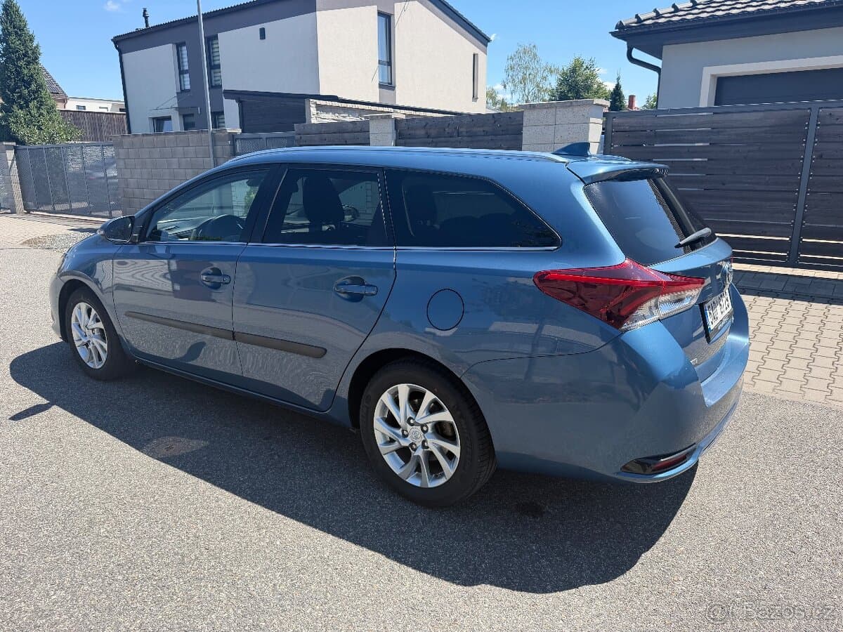 2016 Toyota AURIS - 5