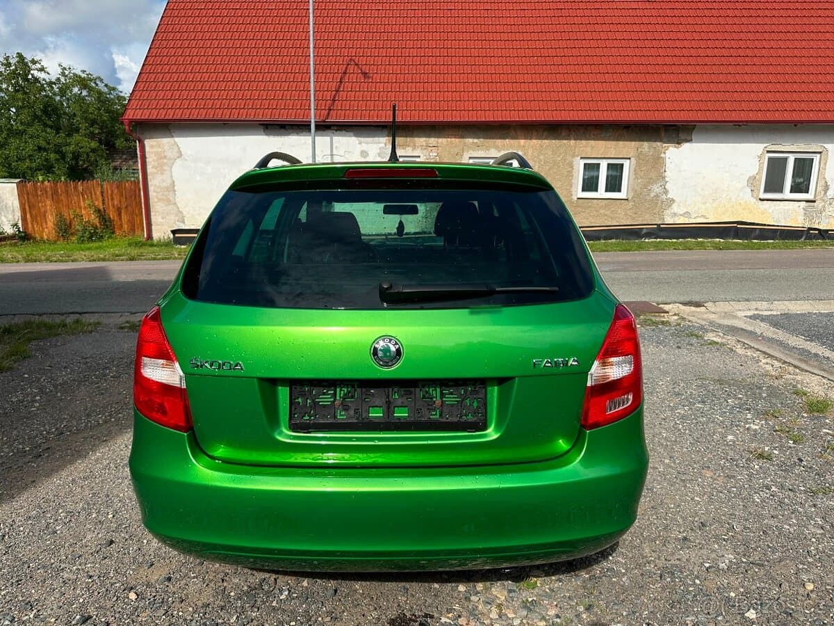 2010 Škoda FABIA - 5