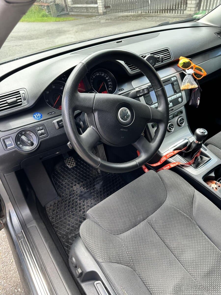 2007 Volkswagen PASSAT - 5