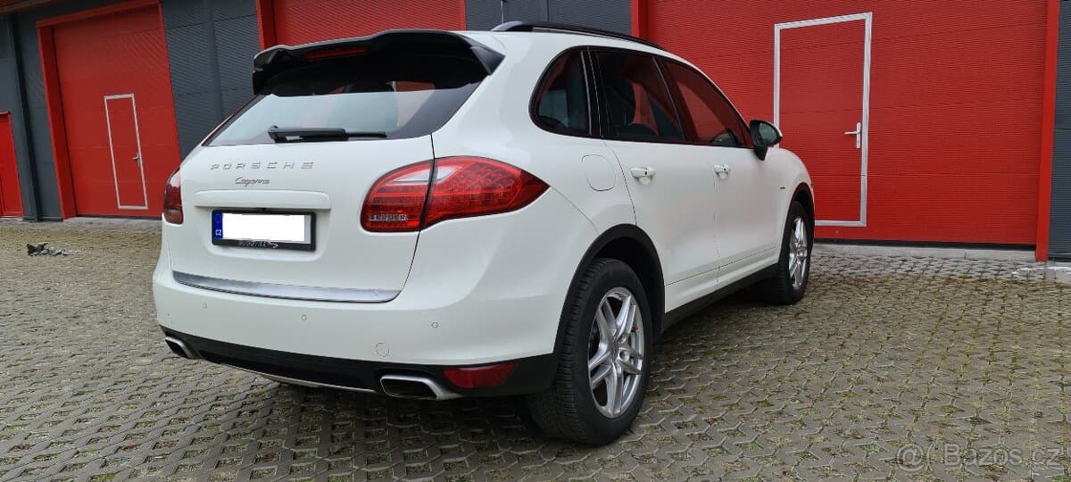 2011 Porsche CAYENNE - 5