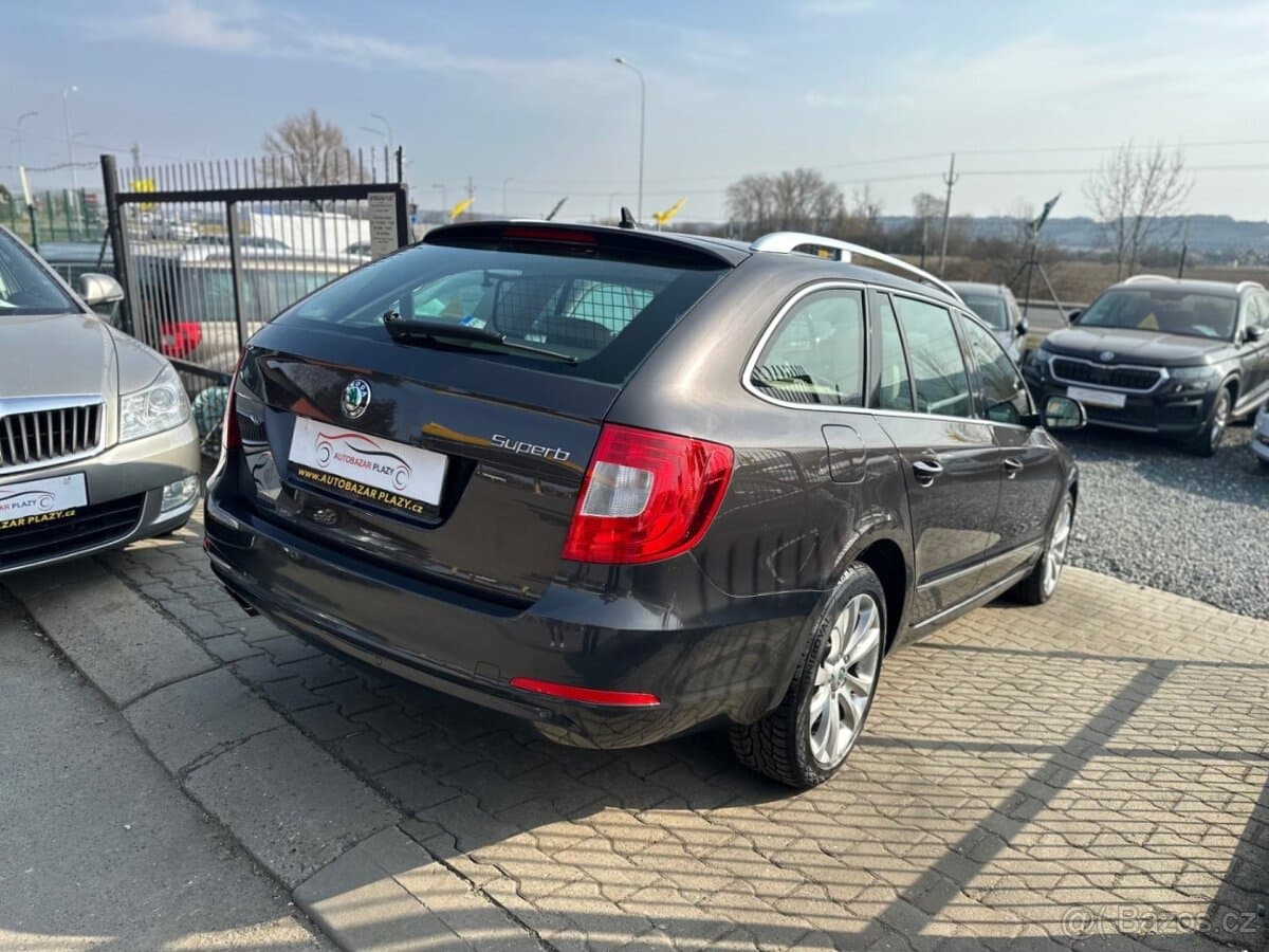 2012 Škoda SUPERB - 5