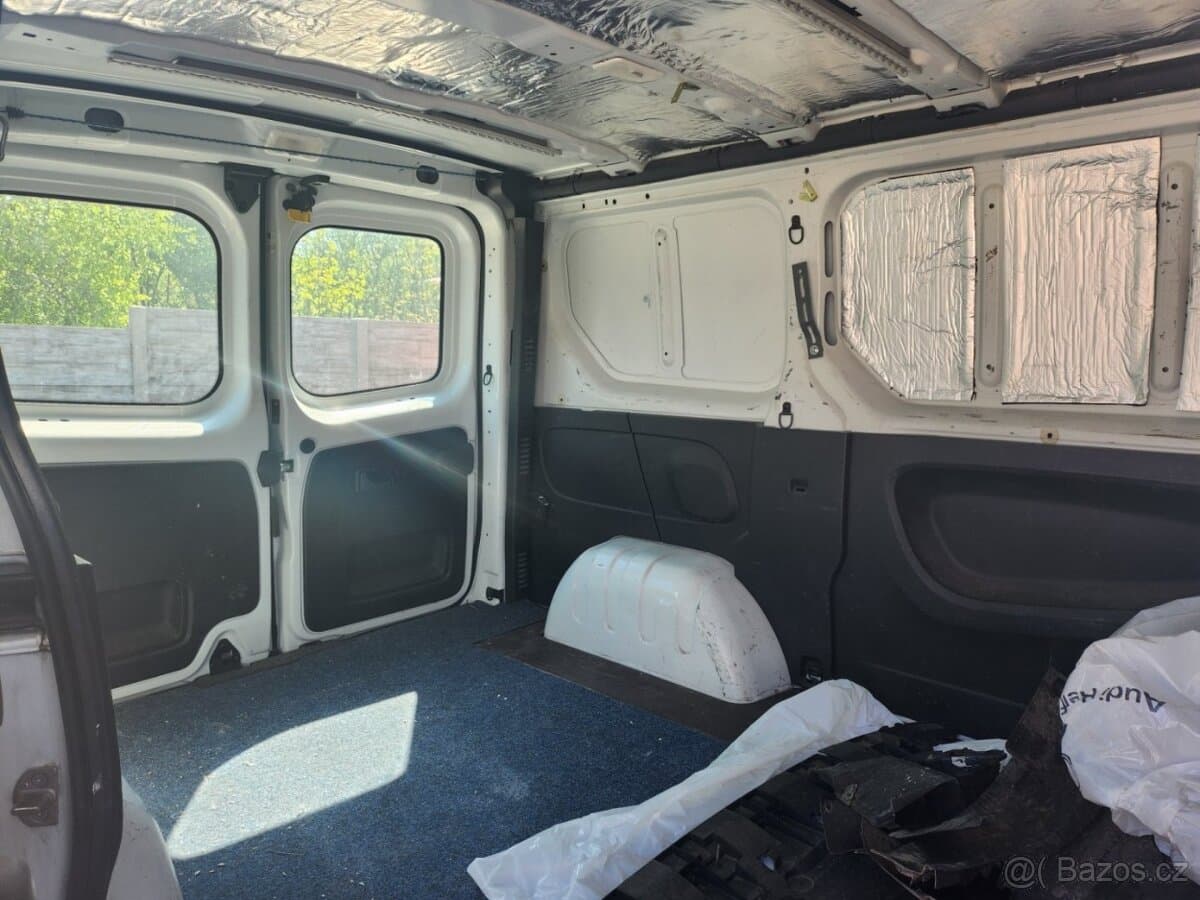 2015 Renault TRAFIC - 5