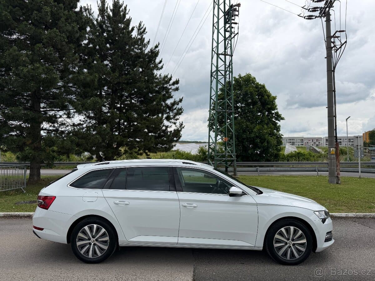 2023 Škoda SUPERB - 5