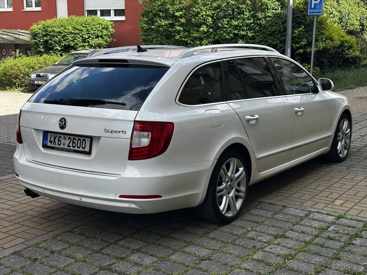 2010 Škoda SUPERB - 5