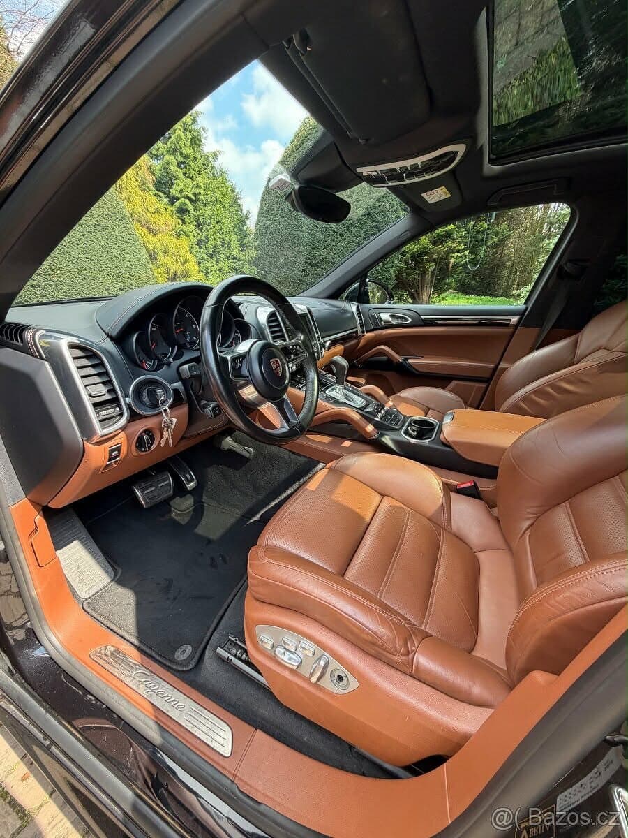 2016 Porsche CAYENNE - 5