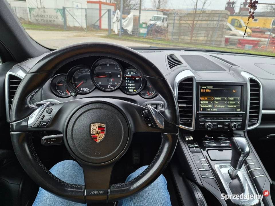2011 Porsche CAYENNE - 5