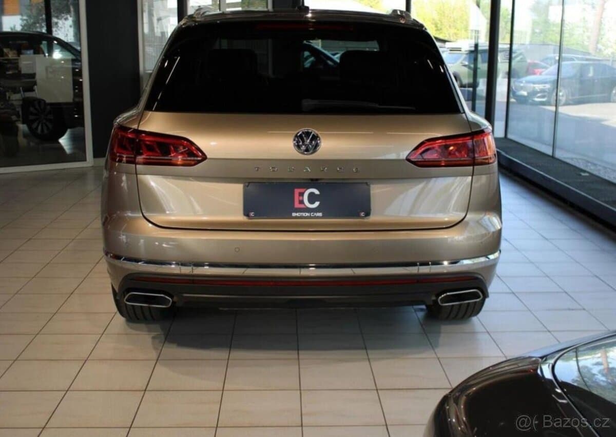 2019 Volkswagen TOUAREG - 5